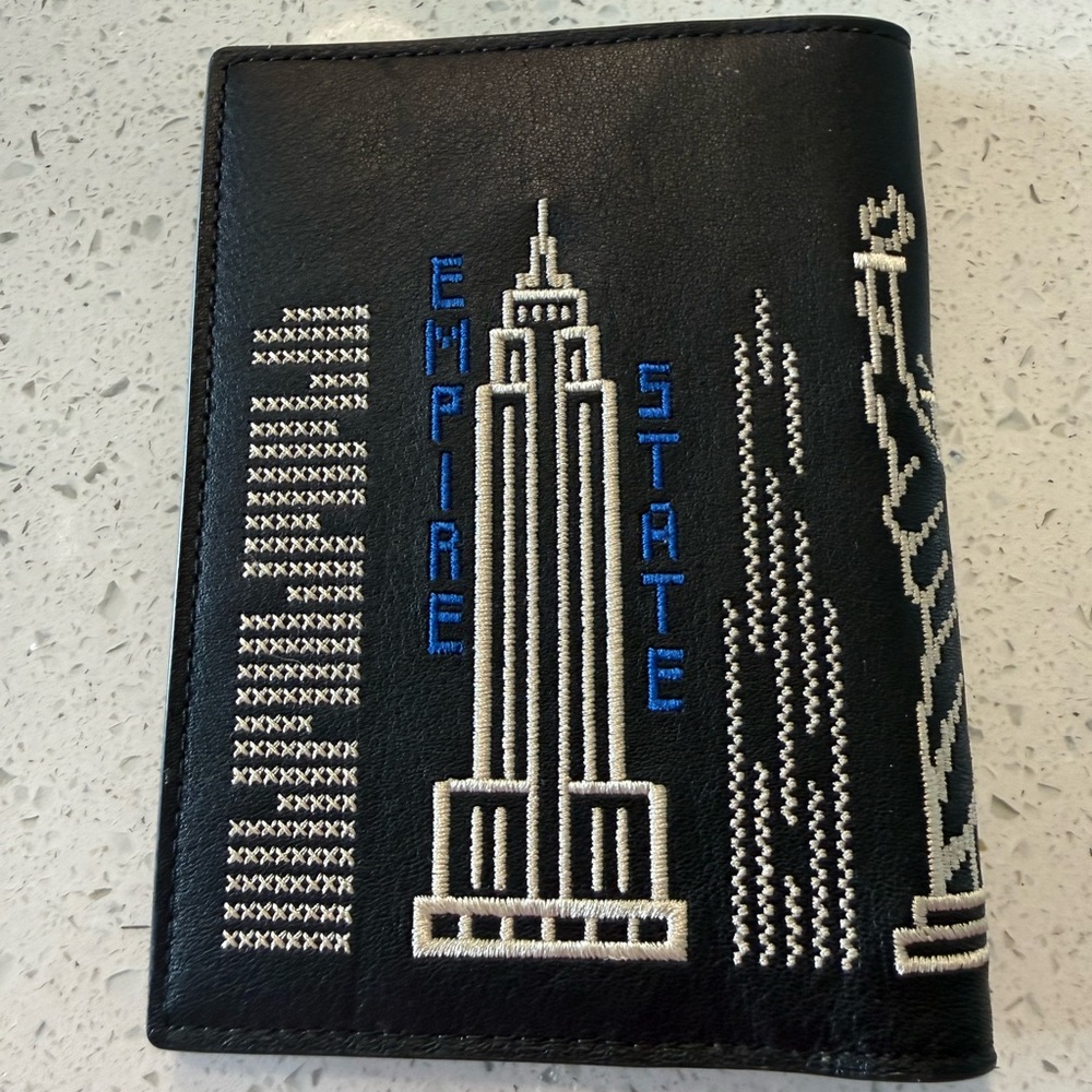 Coach Black Leather Passport Accessory NWOT - Picture 2 of 5
